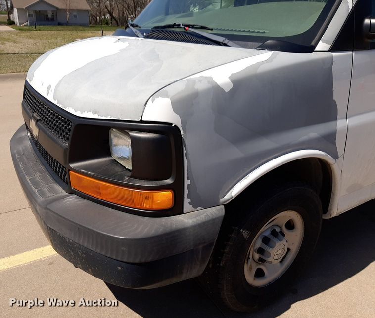 image for item DP2749 2007 Chevrolet Express 2500 van