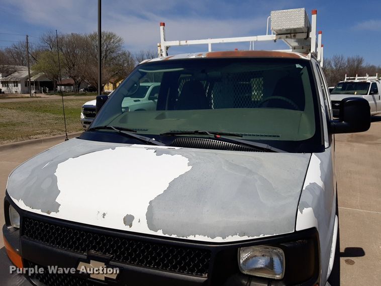 image for item DP2749 2007 Chevrolet Express 2500 van