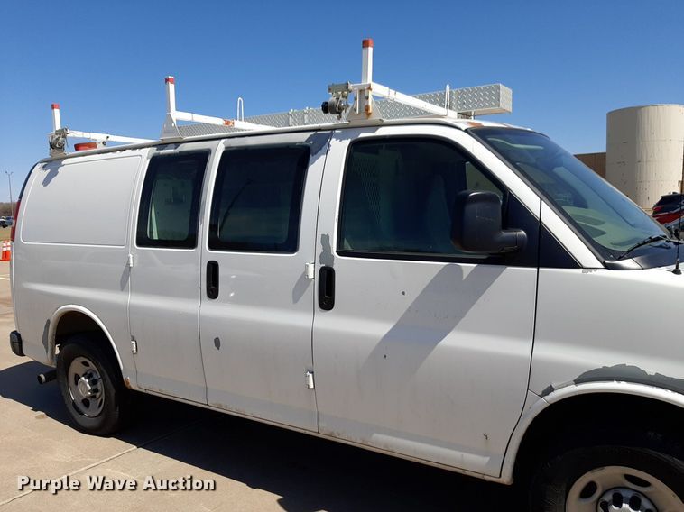 image for item DP2749 2007 Chevrolet Express 2500 van