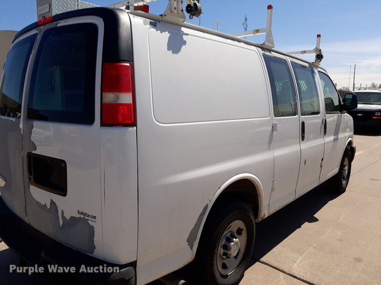 image for item DP2749 2007 Chevrolet Express 2500 van