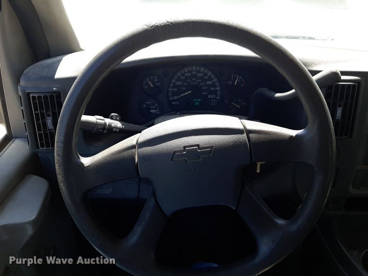 image for item DP2749 2007 Chevrolet Express 2500 van
