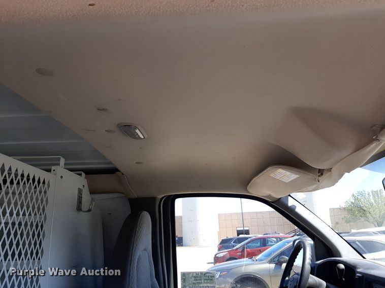 image for item DP2749 2007 Chevrolet Express 2500 van