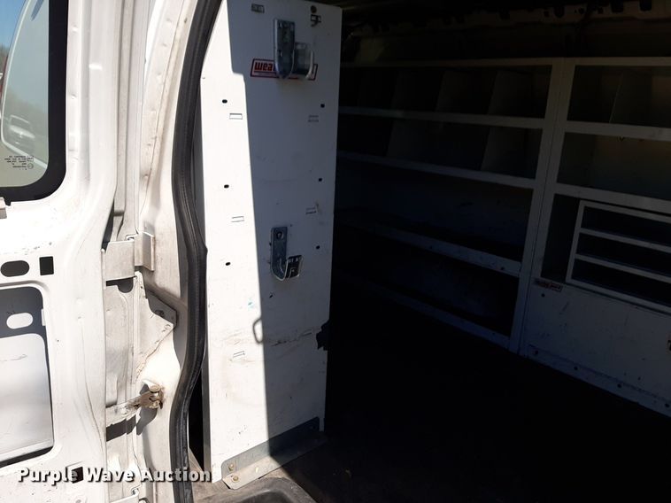 image for item DP2749 2007 Chevrolet Express 2500 van