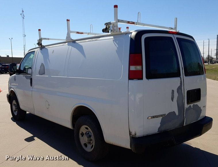 image for item DP2751 2007 Chevrolet  Express 2500 van
