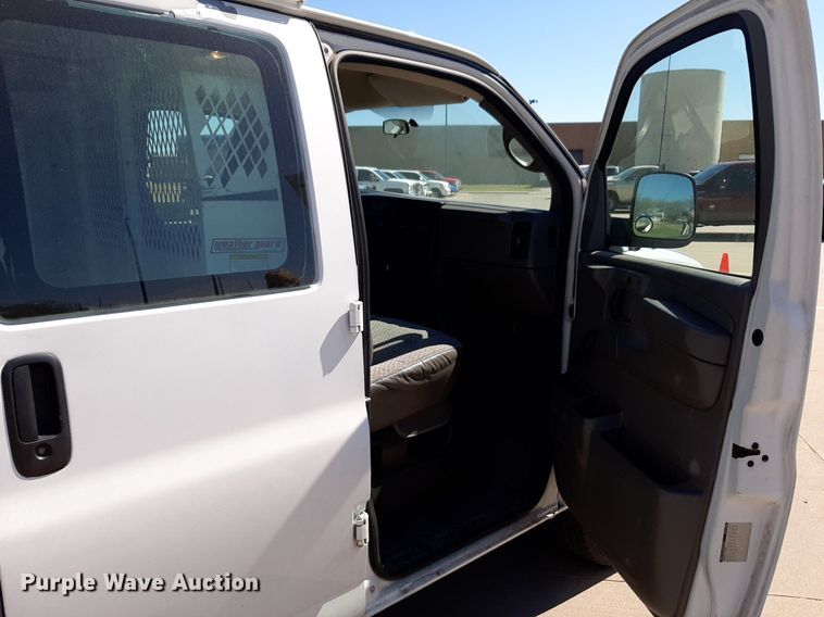 image for item DP2751 2007 Chevrolet  Express 2500 van