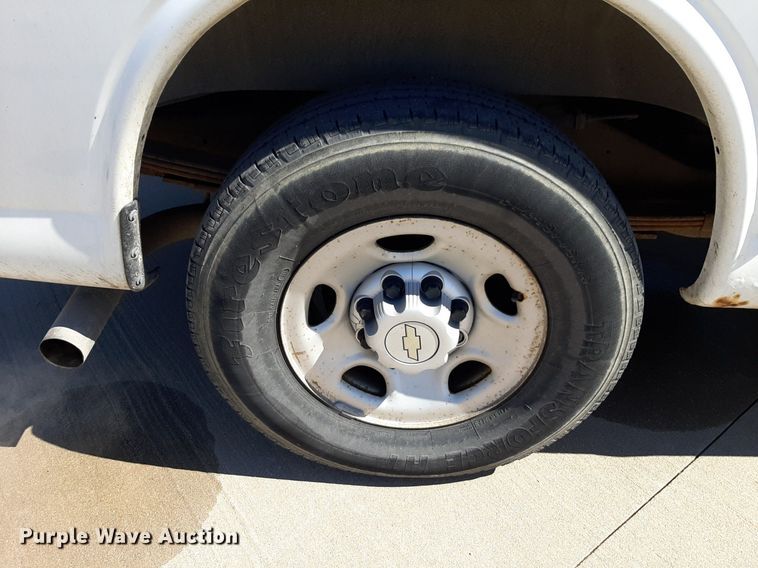 image for item DP2751 2007 Chevrolet  Express 2500 van