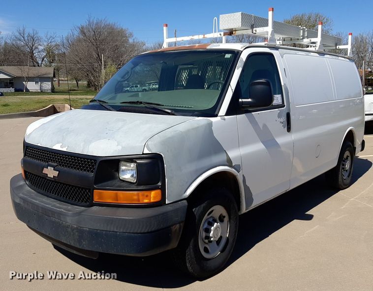 image for item DP2753 2007 Chevrolet Express 2500 van