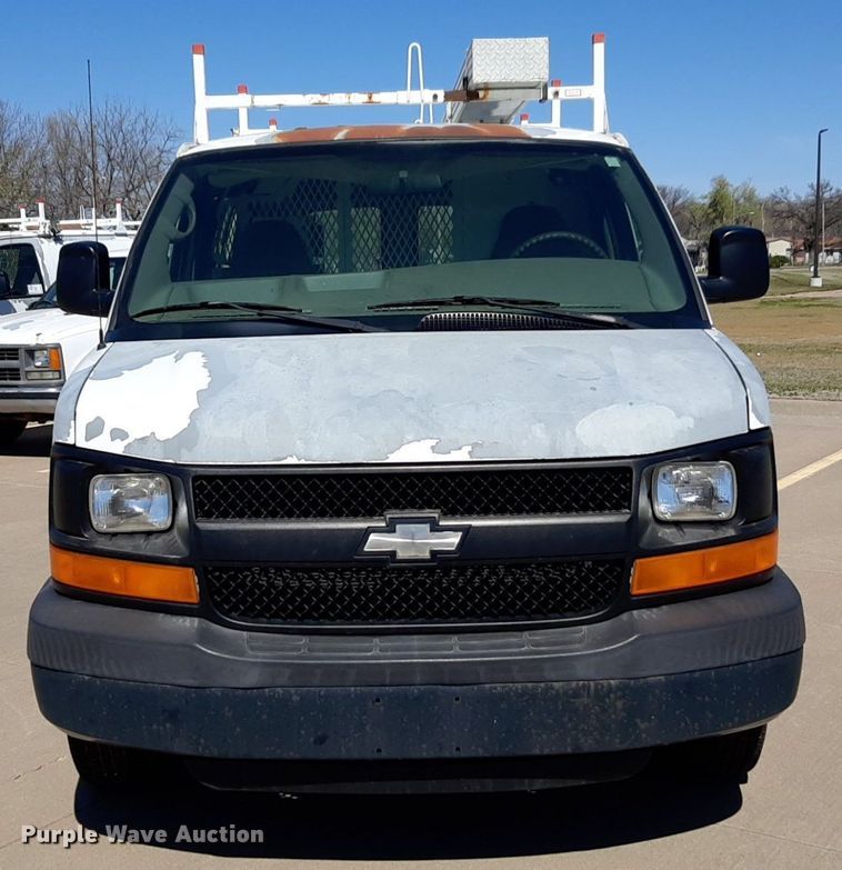 image for item DP2753 2007 Chevrolet Express 2500 van
