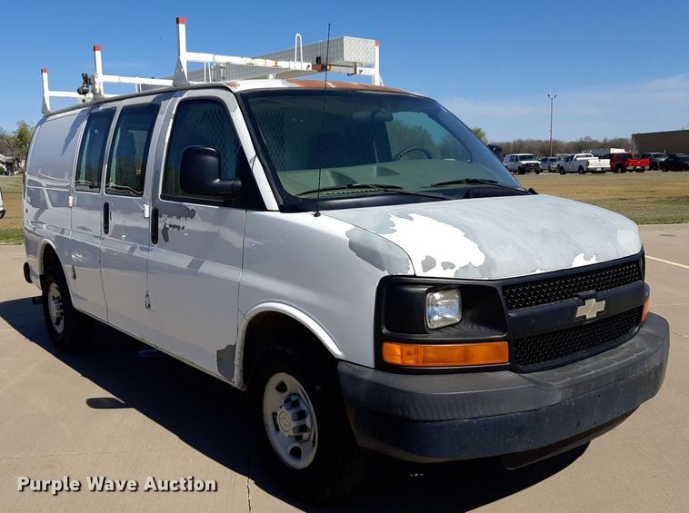 image for item DP2753 2007 Chevrolet Express 2500 van