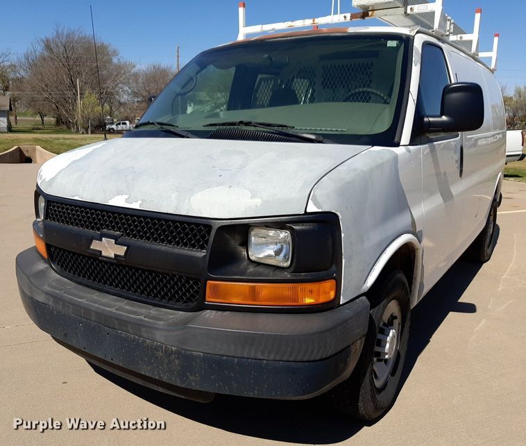 image for item DP2753 2007 Chevrolet Express 2500 van