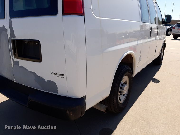 image for item DP2753 2007 Chevrolet Express 2500 van