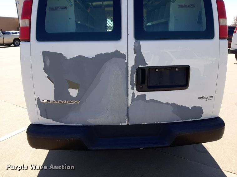 image for item DP2753 2007 Chevrolet Express 2500 van