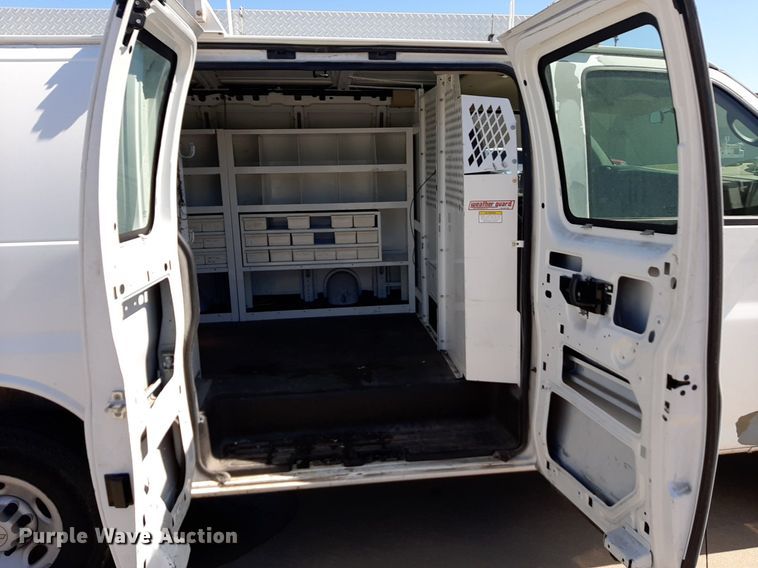 image for item DP2753 2007 Chevrolet Express 2500 van