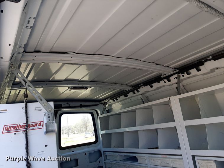 image for item DP2753 2007 Chevrolet Express 2500 van