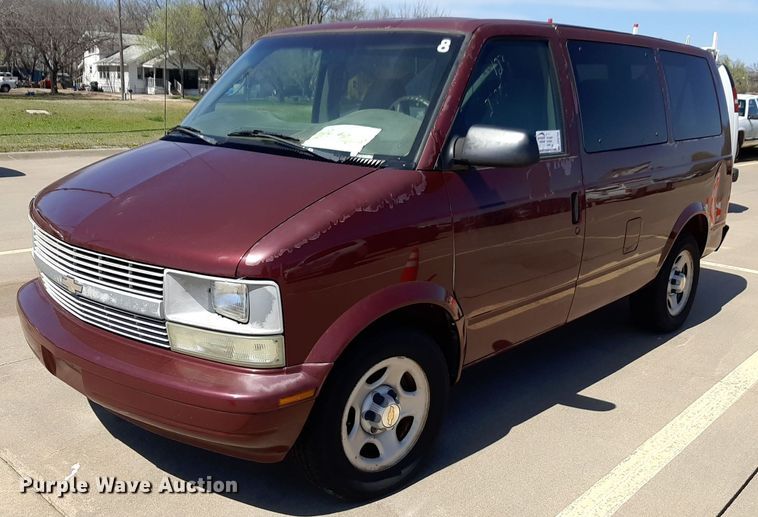 image for item DP2754 2004 Chevrolet Astro van
