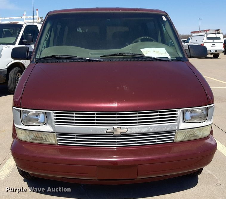 image for item DP2754 2004 Chevrolet Astro van