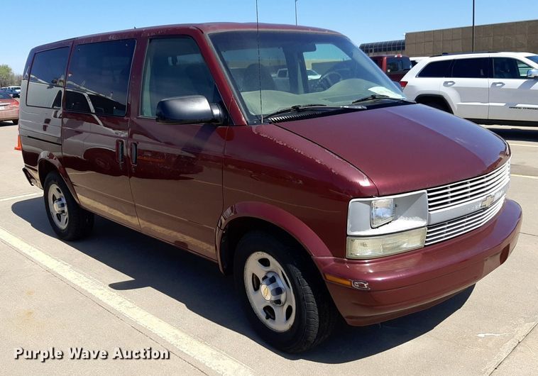 image for item DP2754 2004 Chevrolet Astro van