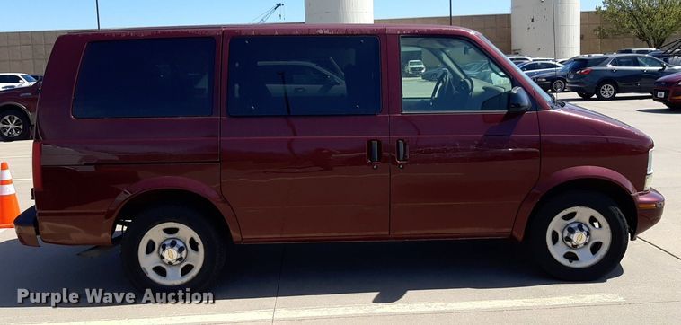 image for item DP2754 2004 Chevrolet Astro van
