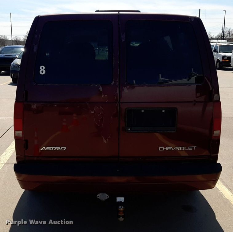 image for item DP2754 2004 Chevrolet Astro van