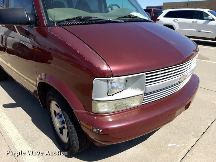image for item DP2754 2004 Chevrolet Astro van