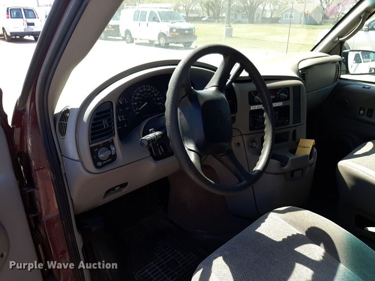 image for item DP2754 2004 Chevrolet Astro van