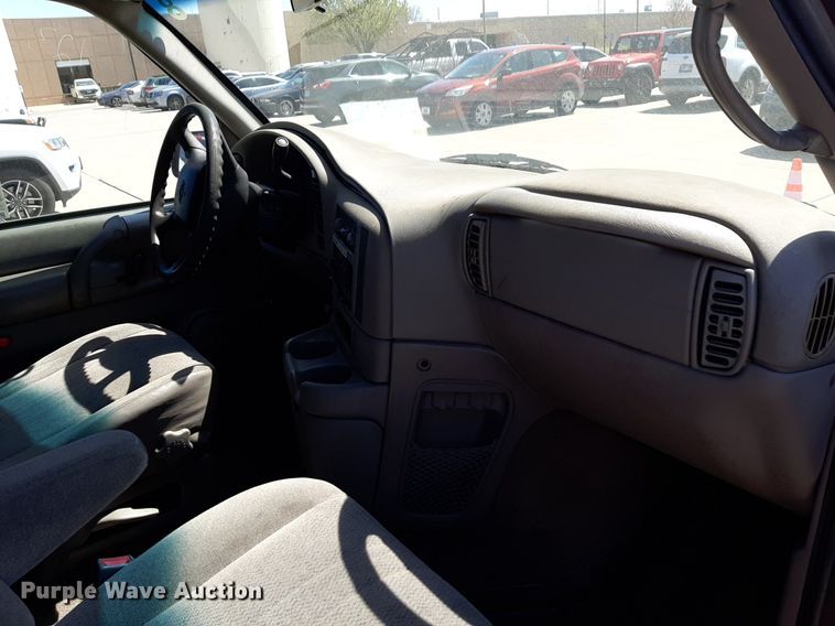 image for item DP2754 2004 Chevrolet Astro van