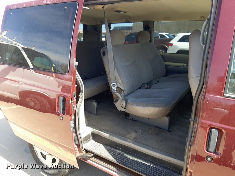 image for item DP2754 2004 Chevrolet Astro van