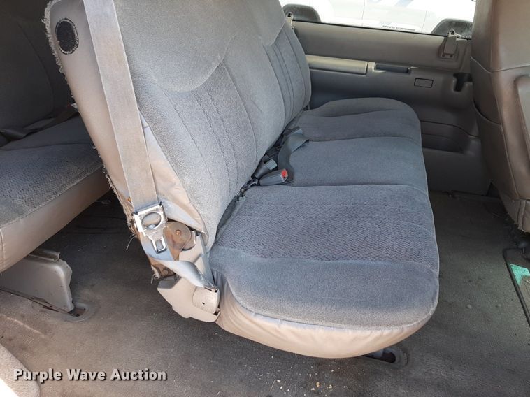 image for item DP2754 2004 Chevrolet Astro van