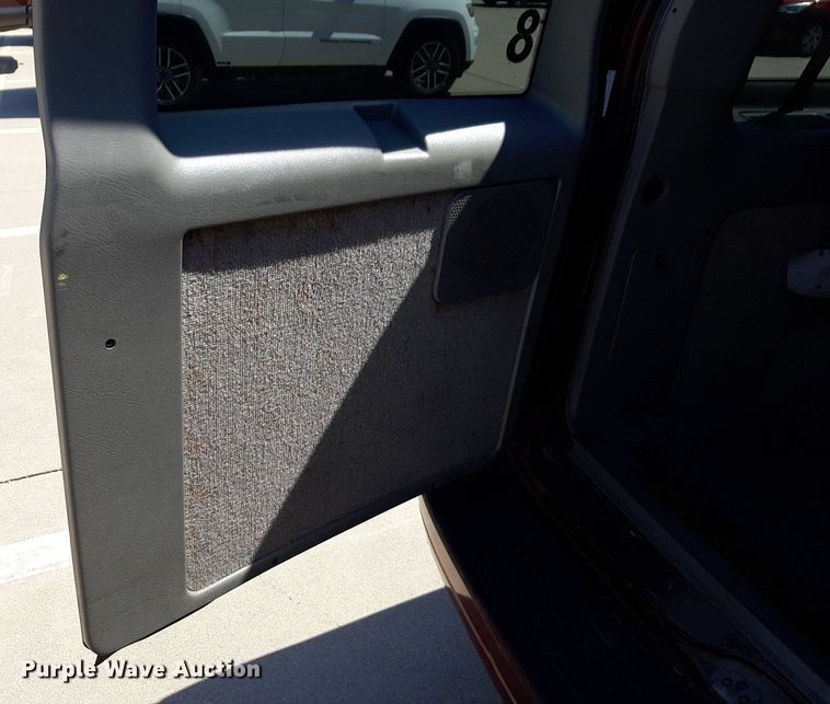 image for item DP2754 2004 Chevrolet Astro van