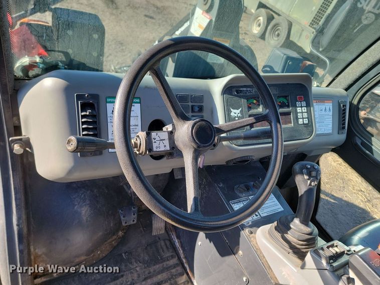 image for item DP3440 2014 Bobcat  5600 Toolcat utility vehicle 