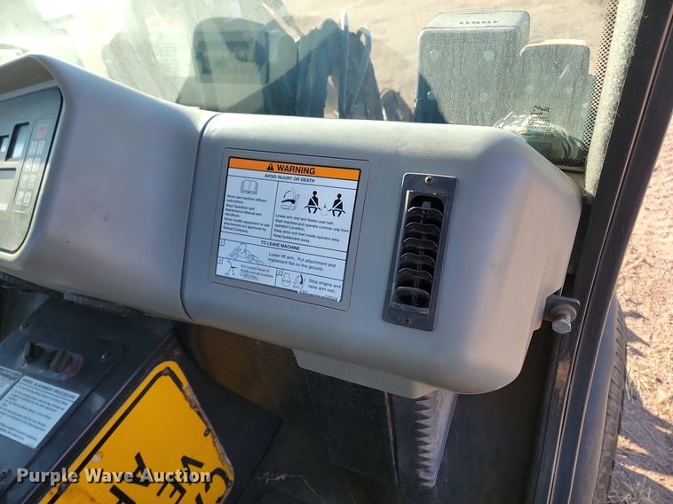 image for item DP3440 2014 Bobcat  5600 Toolcat utility vehicle 