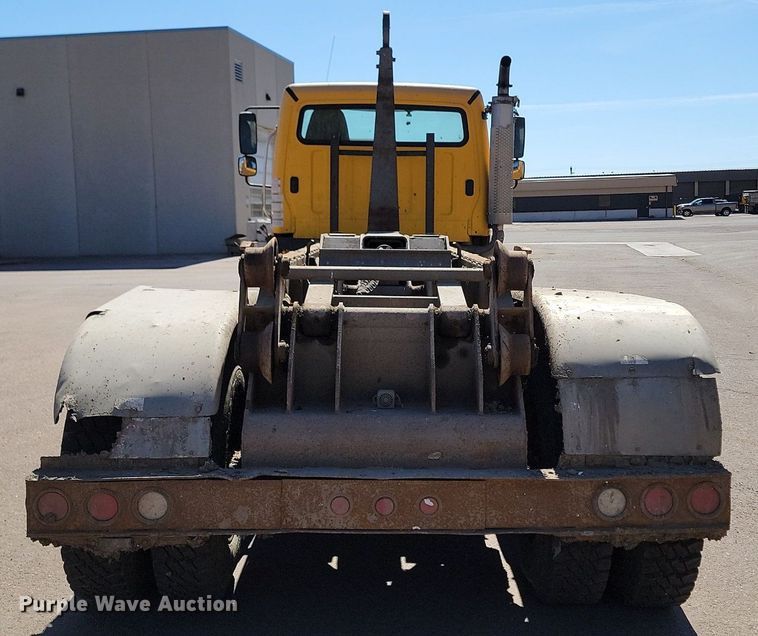 image for item DP3446 2007 Freightliner  M2 hook lift truck