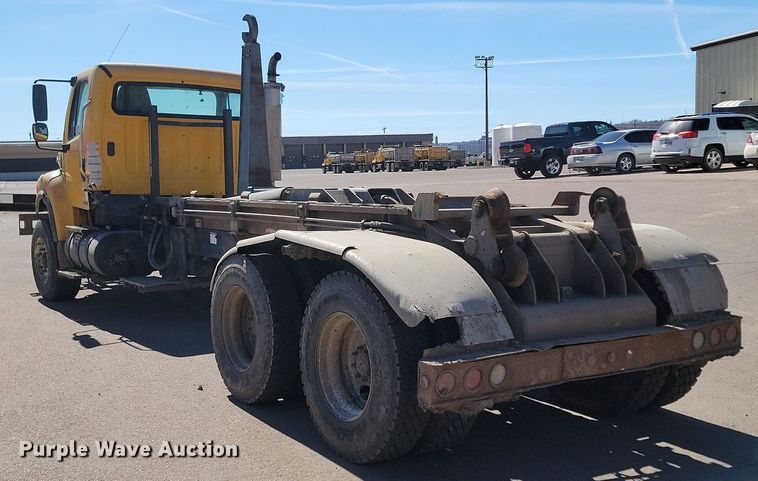 image for item DP3446 2007 Freightliner  M2 hook lift truck