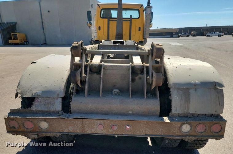 image for item DP3446 2007 Freightliner  M2 hook lift truck