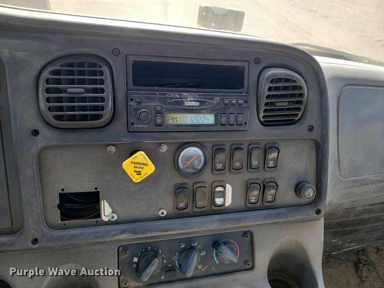 image for item DP3446 2007 Freightliner  M2 hook lift truck