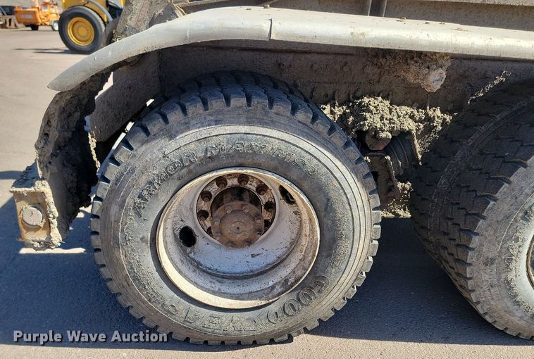 image for item DP3446 2007 Freightliner  M2 hook lift truck