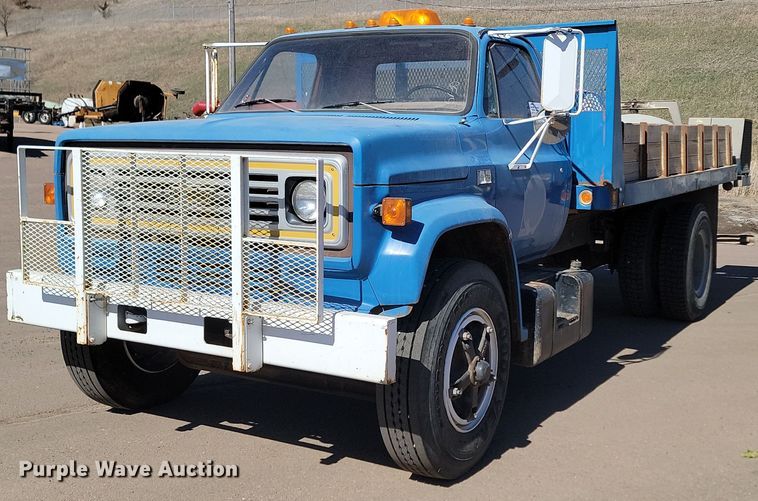 image for item DP3448 1988 Chevrolet  C70 dump flatbed truck