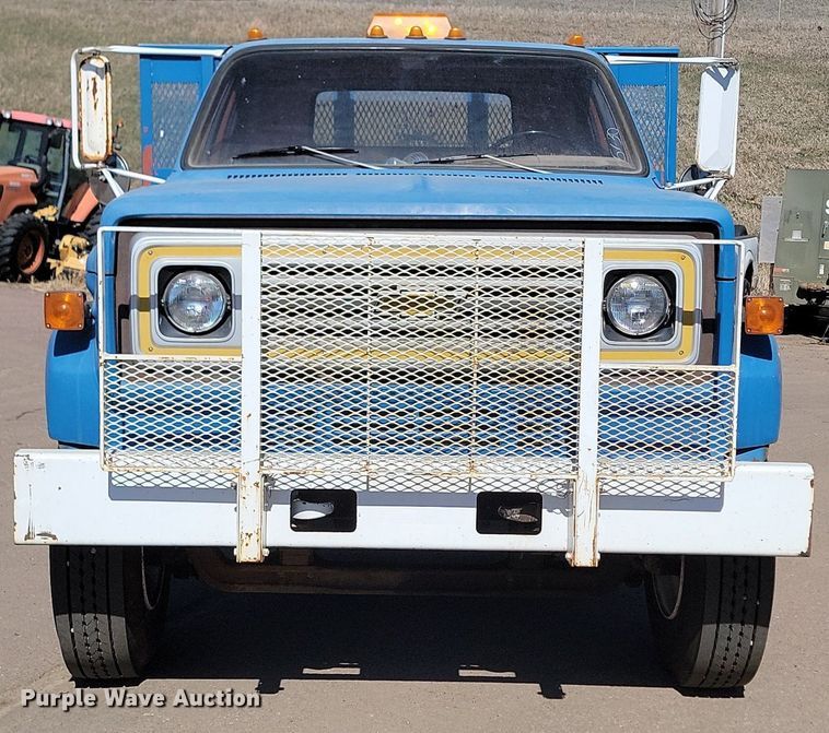 image for item DP3448 1988 Chevrolet  C70 dump flatbed truck