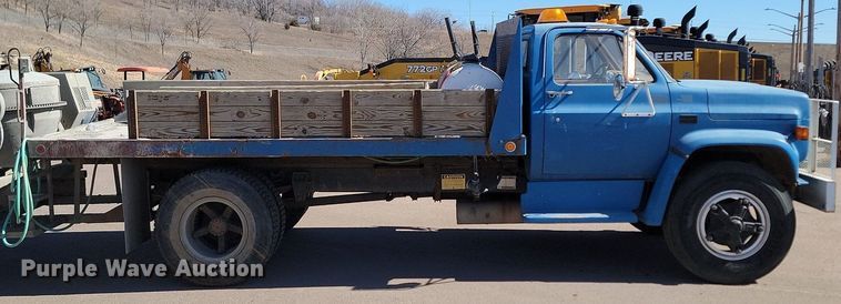 image for item DP3448 1988 Chevrolet  C70 dump flatbed truck