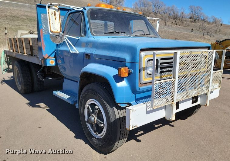 image for item DP3448 1988 Chevrolet  C70 dump flatbed truck