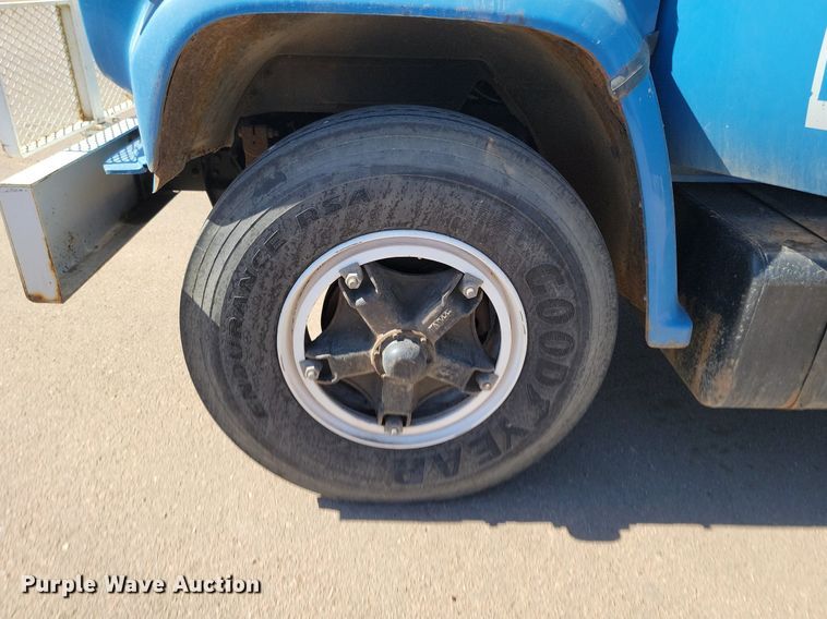 image for item DP3448 1988 Chevrolet  C70 dump flatbed truck