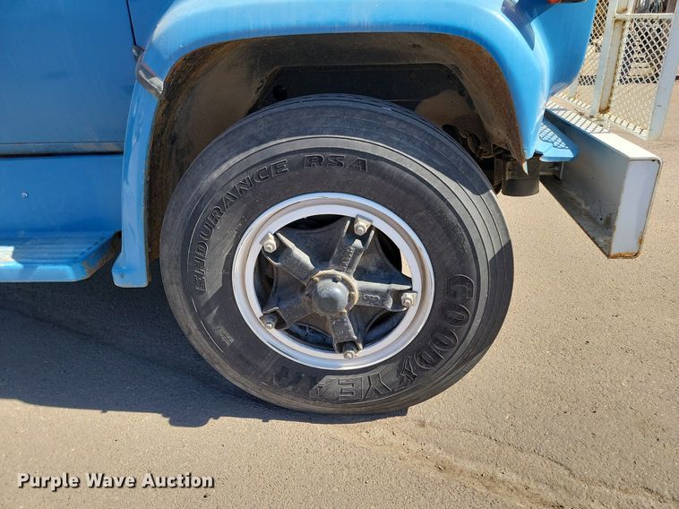 image for item DP3448 1988 Chevrolet  C70 dump flatbed truck