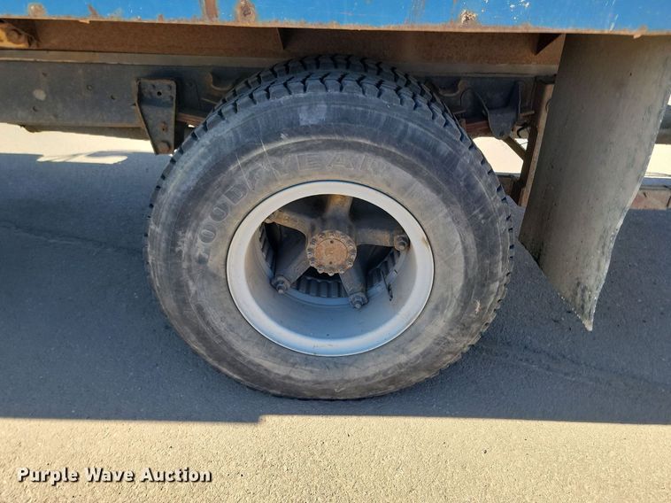 image for item DP3448 1988 Chevrolet  C70 dump flatbed truck