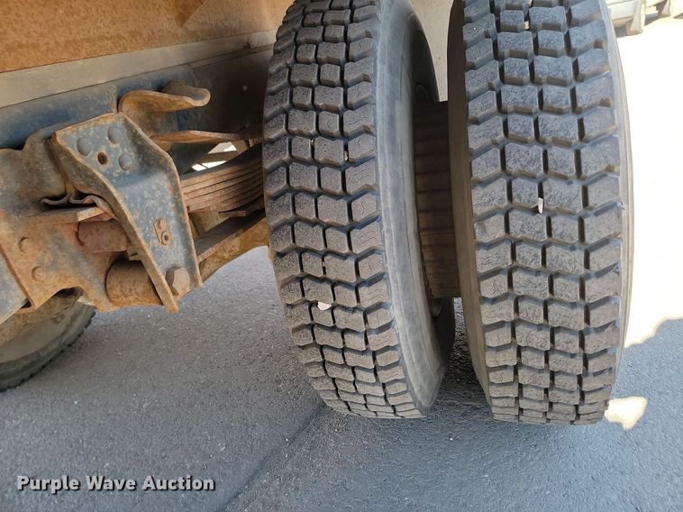 image for item DP3448 1988 Chevrolet  C70 dump flatbed truck