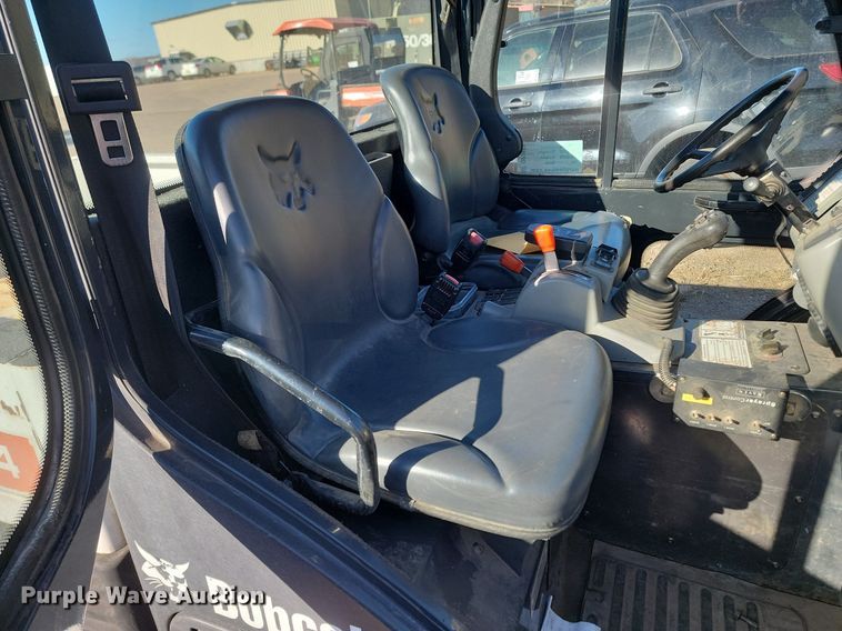 image for item DP3451 2013 Bobcat 5600 Toolcat utility vehicle