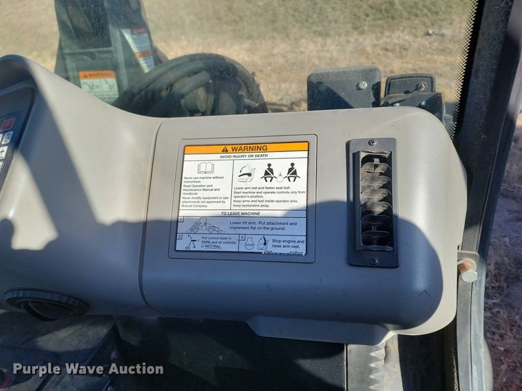 image for item DP3451 2013 Bobcat 5600 Toolcat utility vehicle