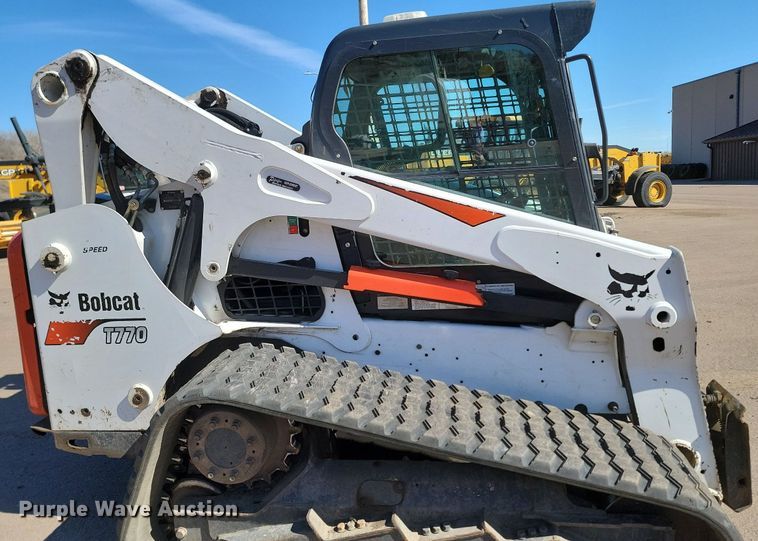 image for item DP3452 2017 Bobcat  T770 tracked skid steer loader