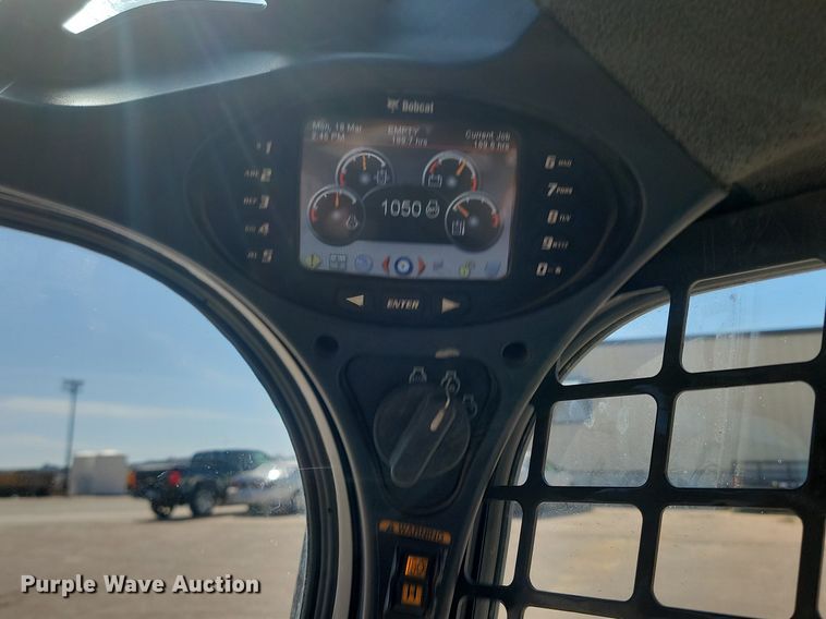 image for item DP3452 2017 Bobcat  T770 tracked skid steer loader