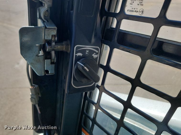 image for item DP3452 2017 Bobcat  T770 tracked skid steer loader