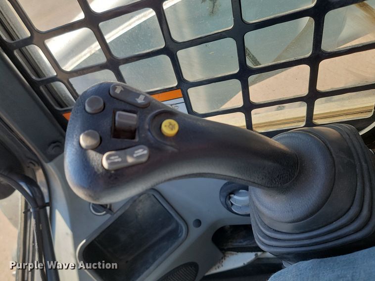 image for item DP3452 2017 Bobcat  T770 tracked skid steer loader